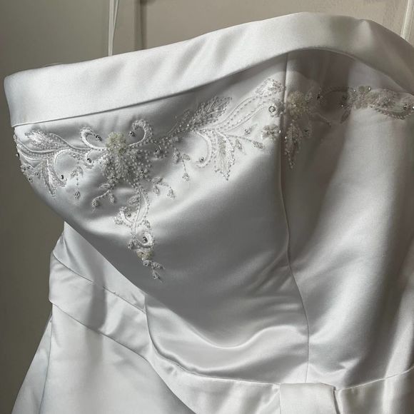 Wedding A Line Beaded Gown Long Train Dress White - Picture 14 of 14